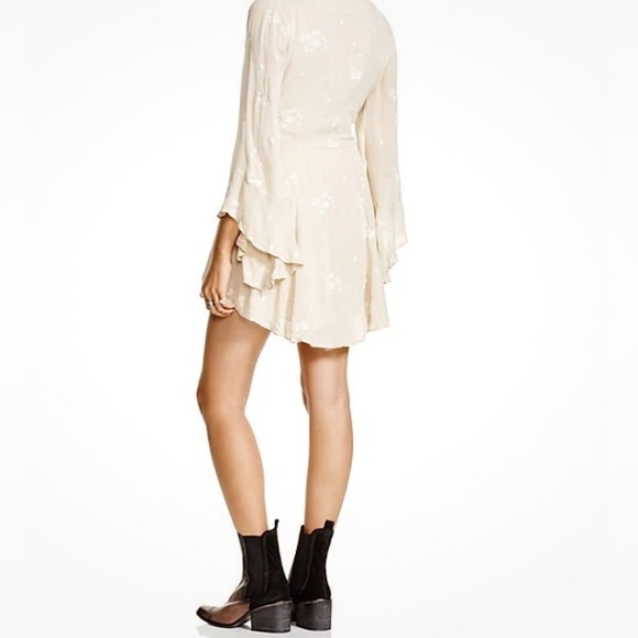 🎬Free People Cream Floral size10 GUC jasmine embroidered flare dress… - Picture 4 of 11